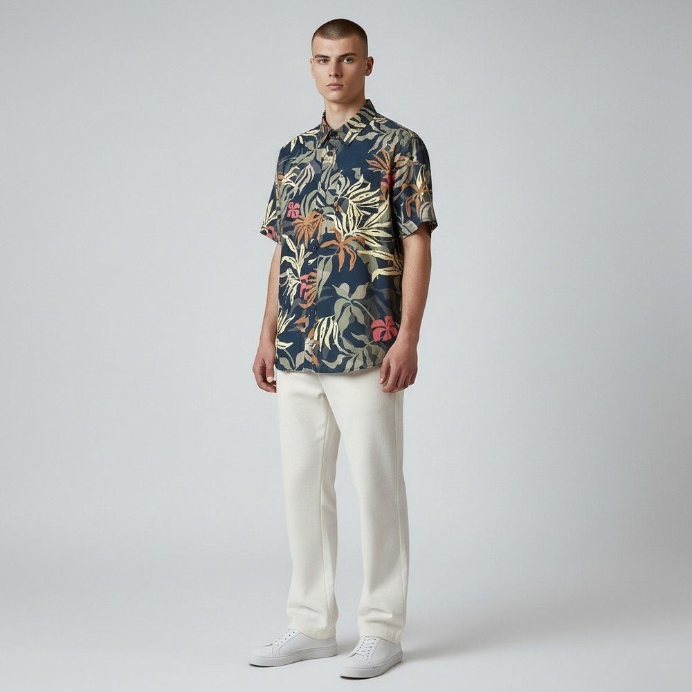 Quiksilver Button Down Shirt Medium Navy Blue Tropical Floral Short Sleeve NEW